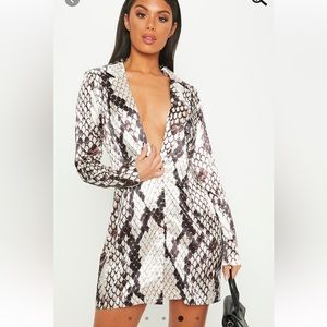 Pretty little thing grey snake print satin blazer dress size UK14/US10